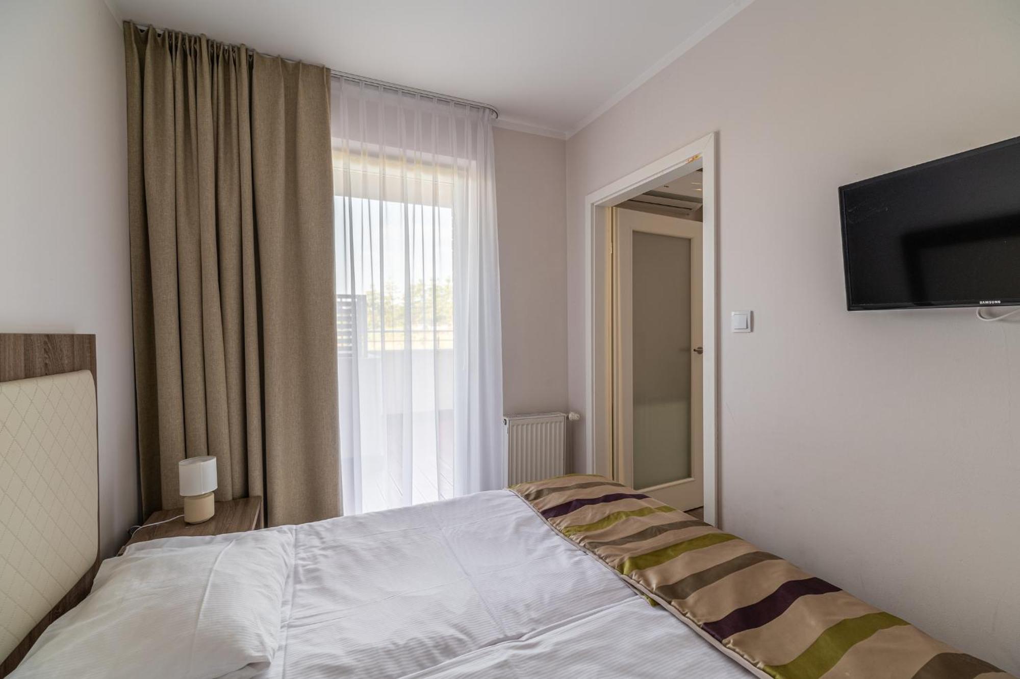 Apartamenty Sun Seasons 24 - Klifowe Ниешорце Екстериор снимка